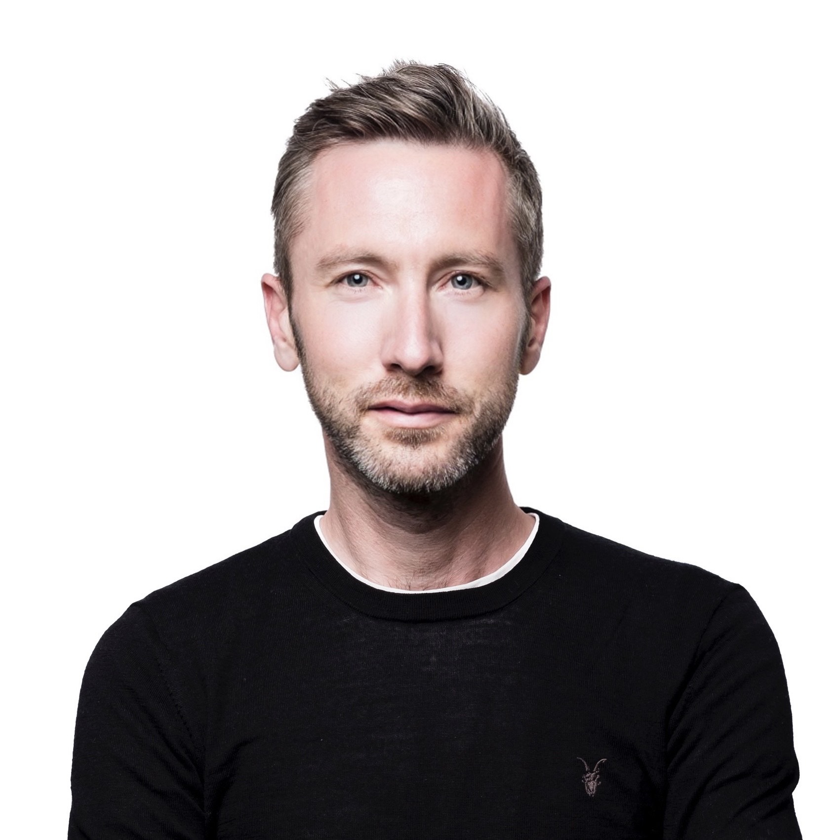 Matt Navarra - Headshot 1